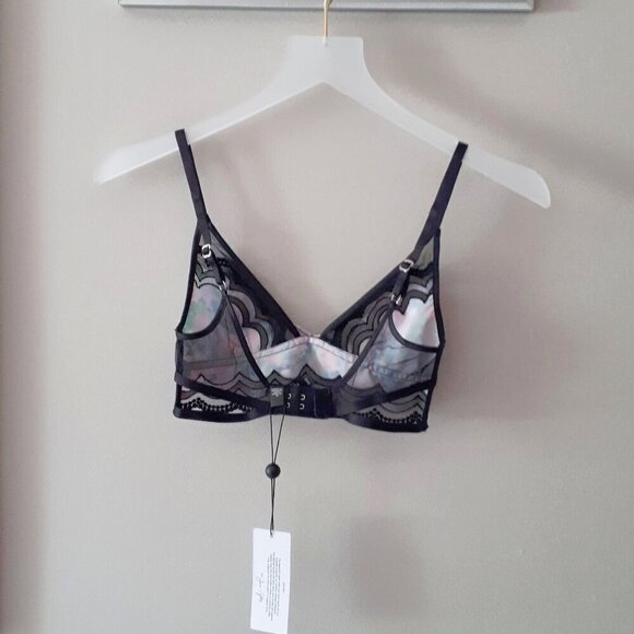 NWT For Love & Lemons x Victoria's Secret Odette floral triangle bra, XXS - Picture 10 of 12